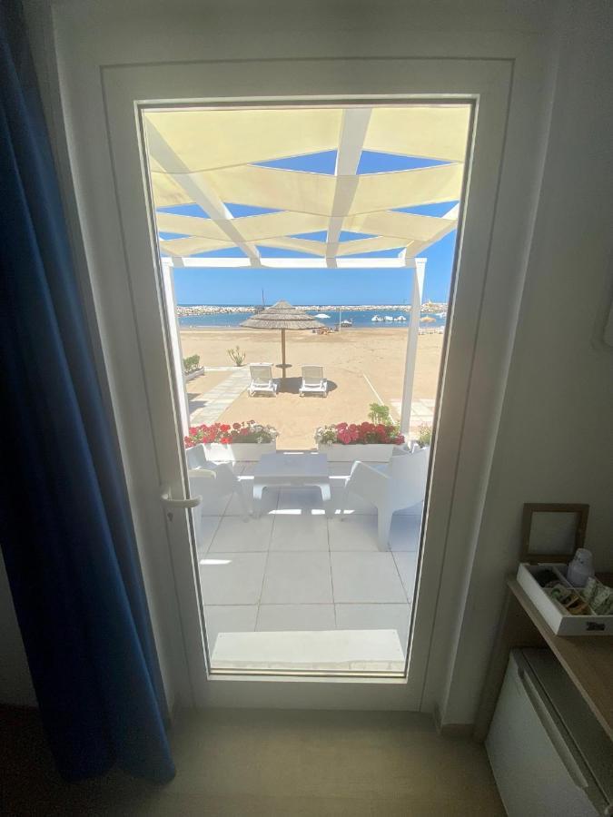 Marina Bay Suites Peschici Exterior foto