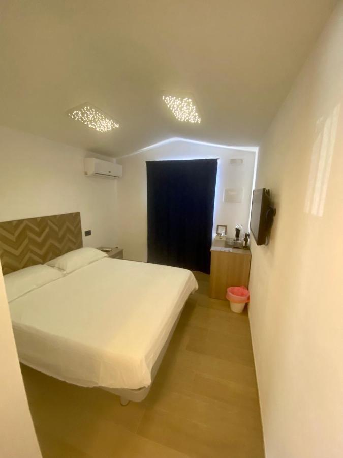 Marina Bay Suites Peschici Exterior foto